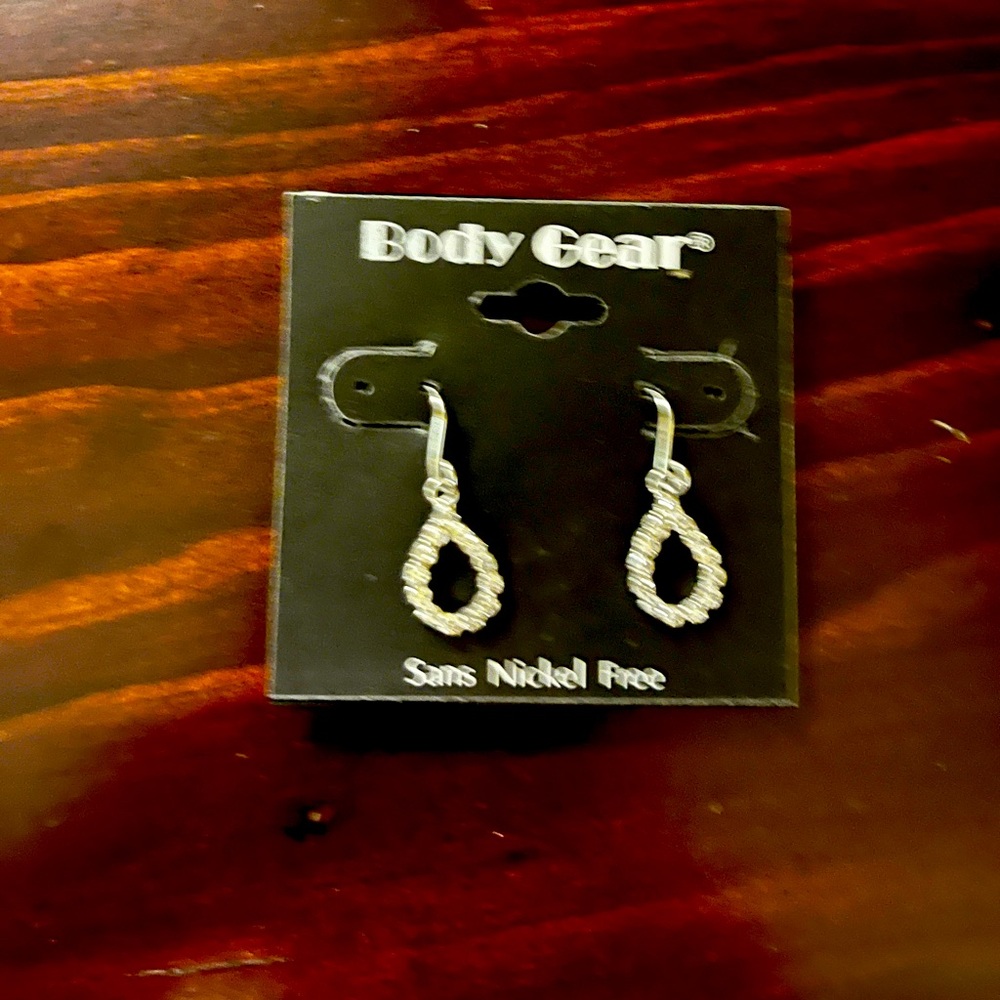 3/$22 Beautiful rhinestone earrings